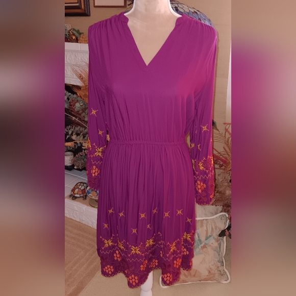 World Market – Embroidered Boho Fuchsia Long Sleeve Dress NWOT (S/M) - Picture 12 of 13